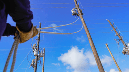 Electric bills are becoming a midterm problem neither party can ignore