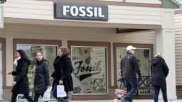 American mall retailer warns it may close up to 15 more stores this year